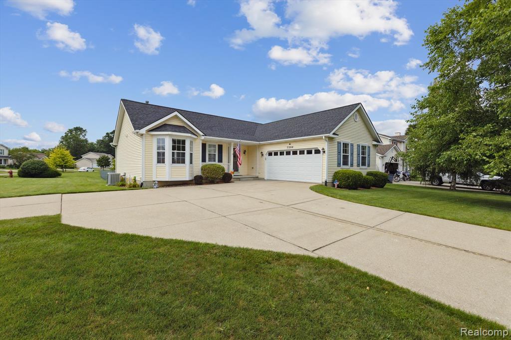 7206 Glen Oak Court, Grand Blanc, MI 48439 — Photo 6