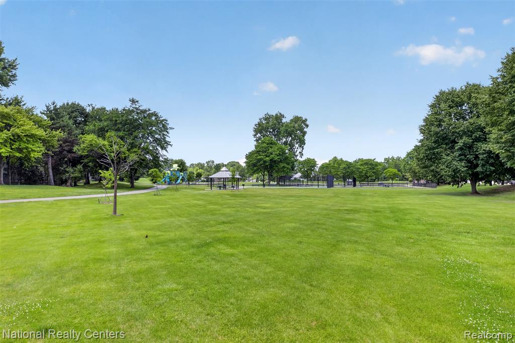 40014 Eagle Drive, Sterling Heights, MI 48310 — Photo 62