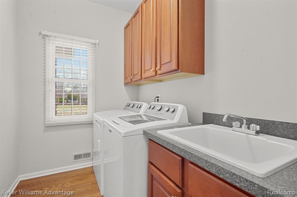 47232 MERION Circle, Northville, MI 48168 — Photo 33