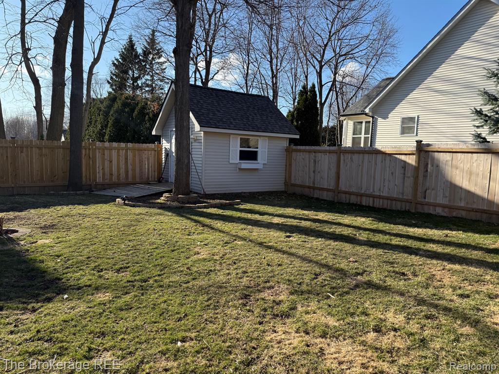 9133 PEMBROOK Drive, Davison, MI 48423 — Photo 44