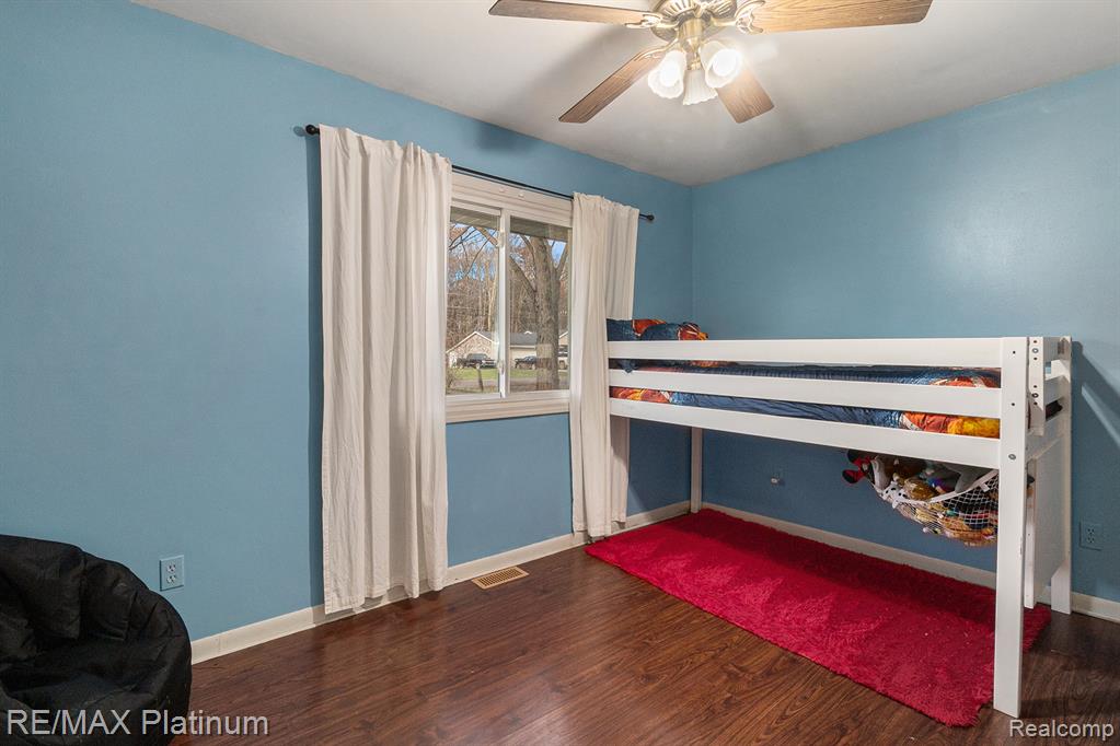 4653 Webberdale Drive S, Holly, MI 48442 — Photo 17