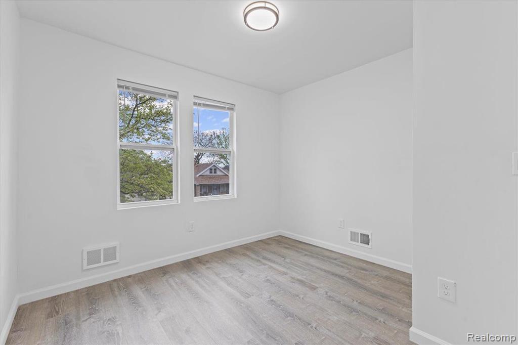 3957 Lenox Street, Detroit, MI 48215 — Photo 12