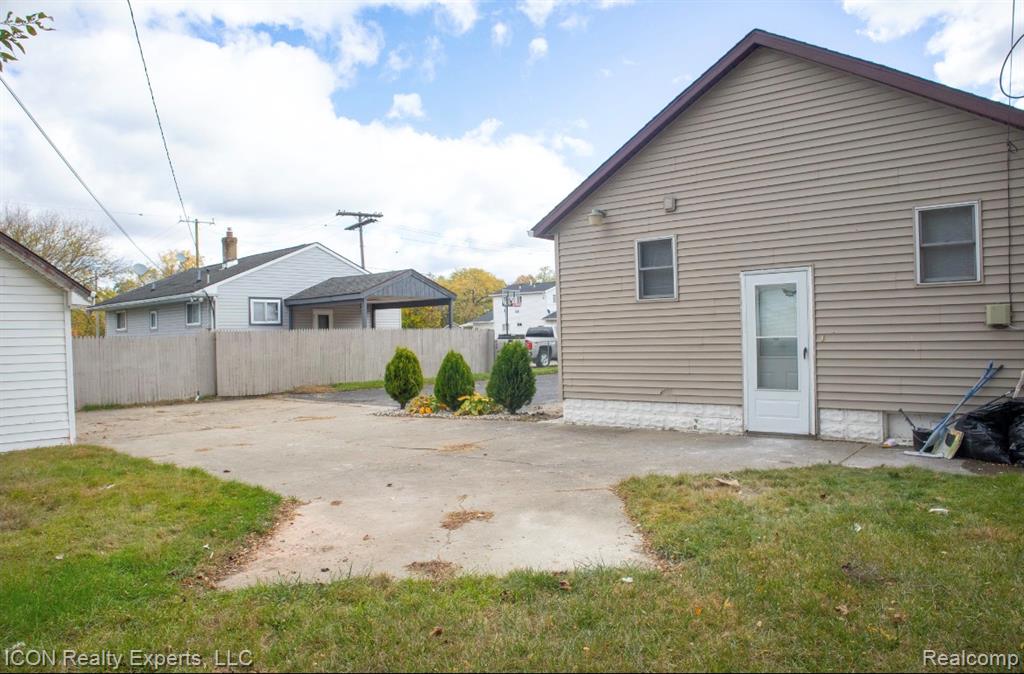 743 Hollister Street, Pontiac, MI 48340 — Photo 4