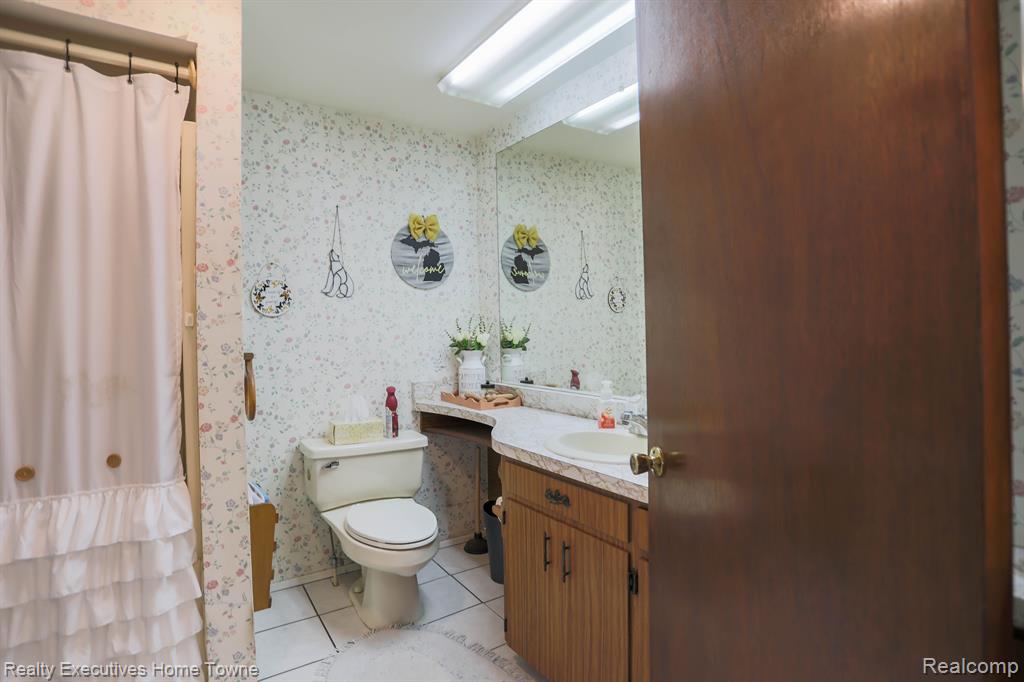 6123 FARGO Road, Greenwood, MI 48006 — Photo 32