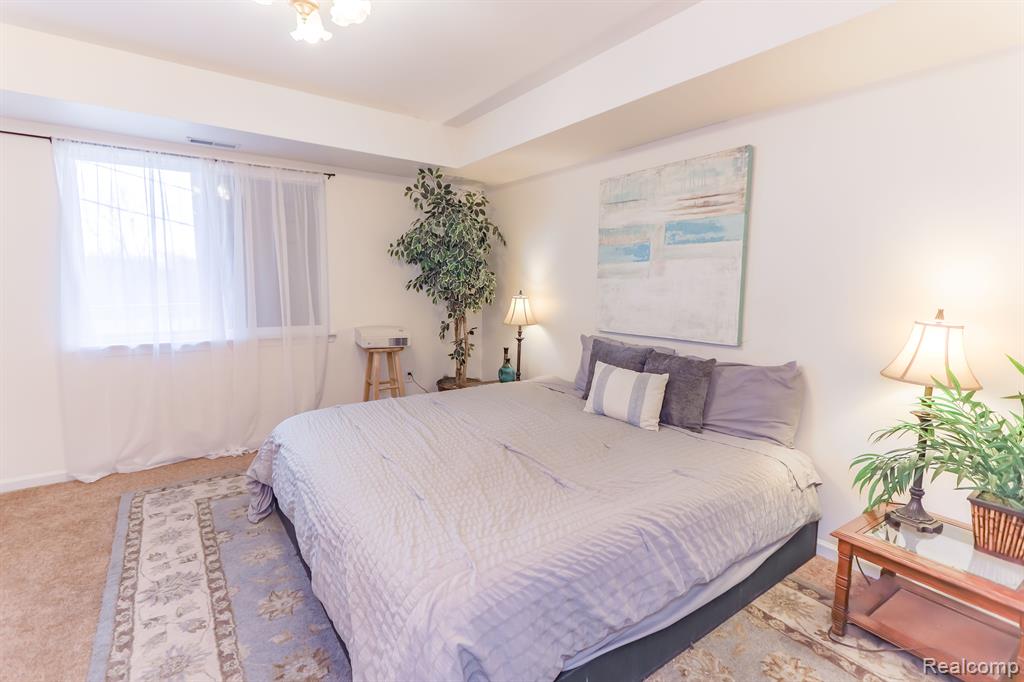 855 BRANDON Avenue, Pontiac, MI 48340 — Photo 10