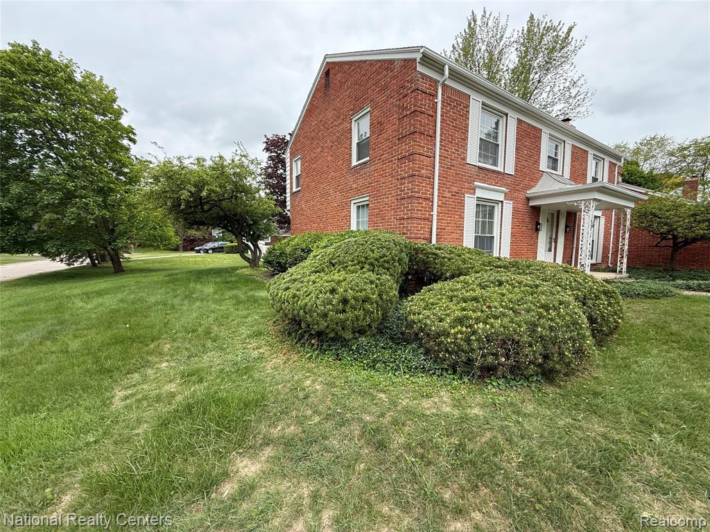 5888 Red Coat Lane, West Bloomfield, MI — Photo 44
