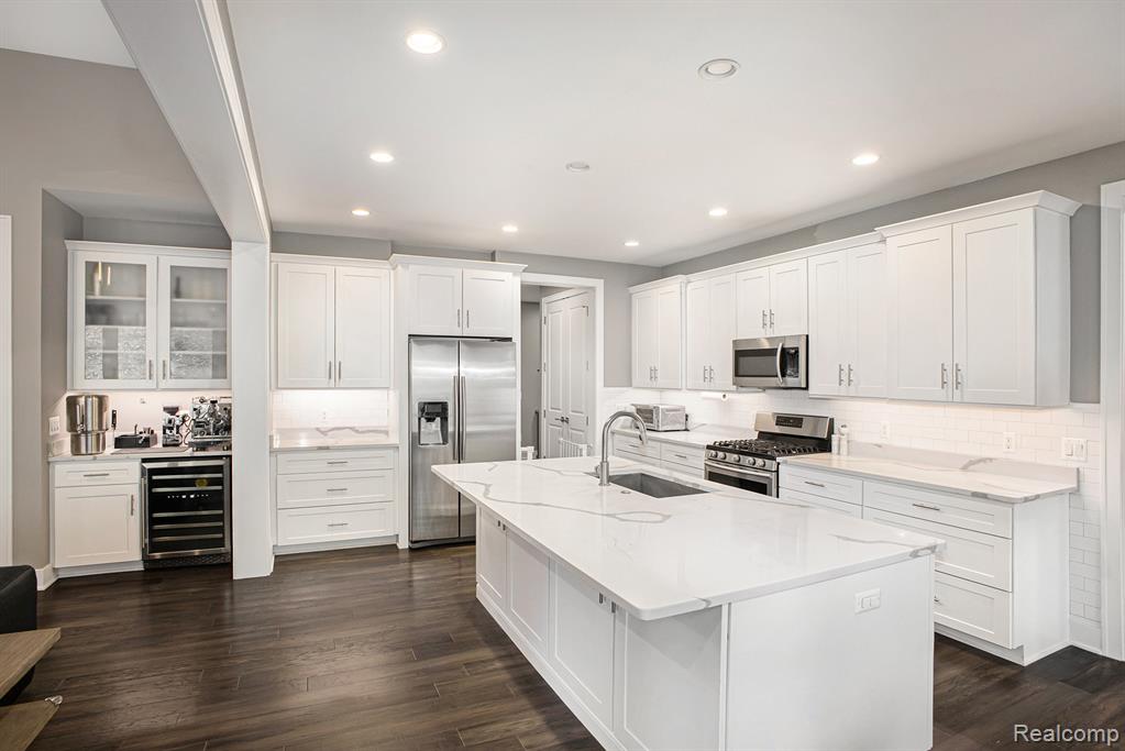 5888 Wyndam Lane, Brighton, MI 48116 — Photo 3