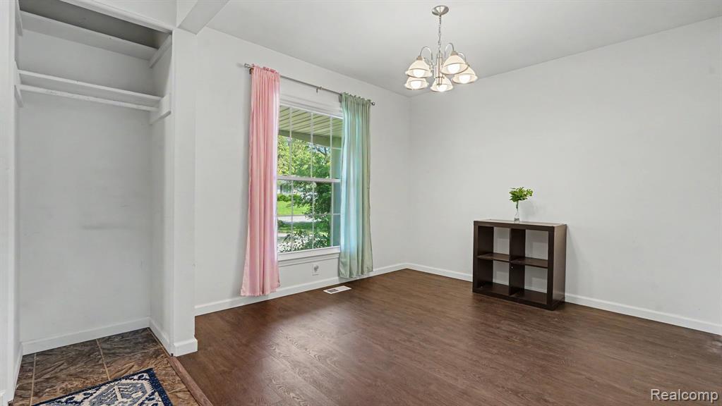 2735 Foster Avenue, Ann Arbor, MI 48108 — Photo 8