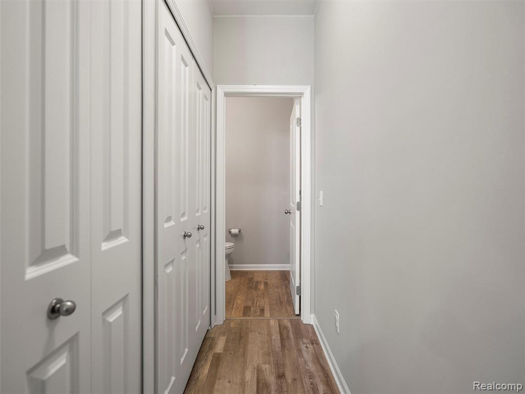 4929 Treeside Lane, Troy, MI 48098 — Photo 16
