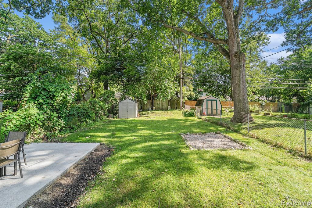 464 E MAPLEHURST Street, Ferndale, MI 48220 — Photo 25