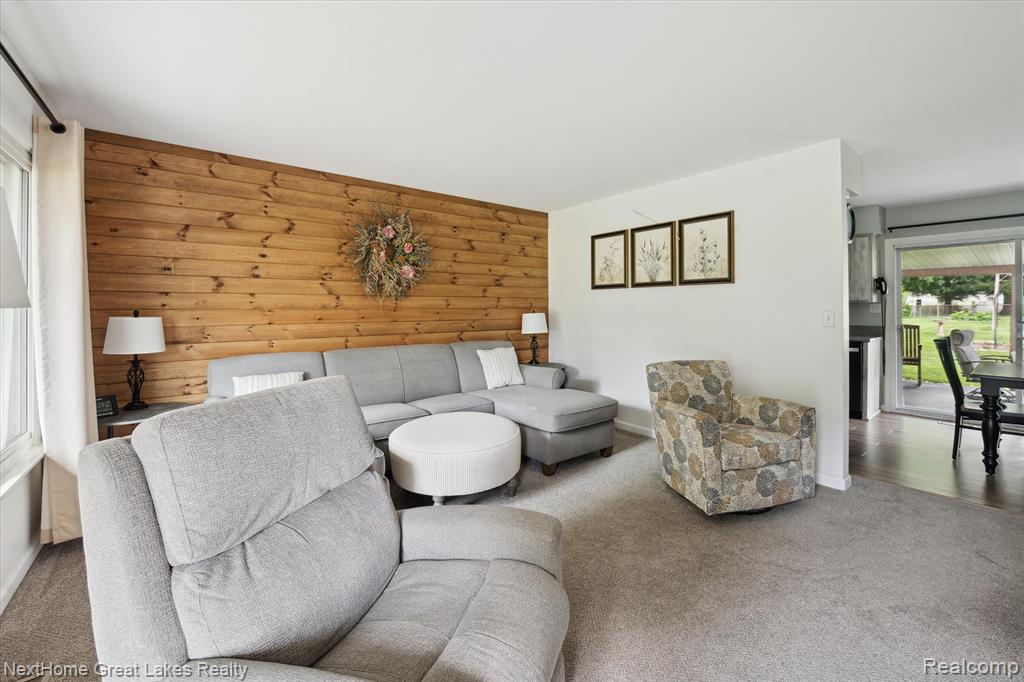 4098 Sam Snead Drive, Flint, MI 48506 — Photo 7