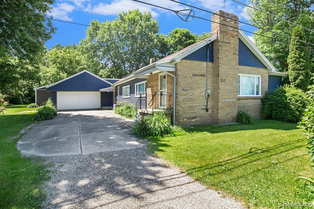 6075 LENNON Road, Swartz Creek, MI 48473 — Photo 3