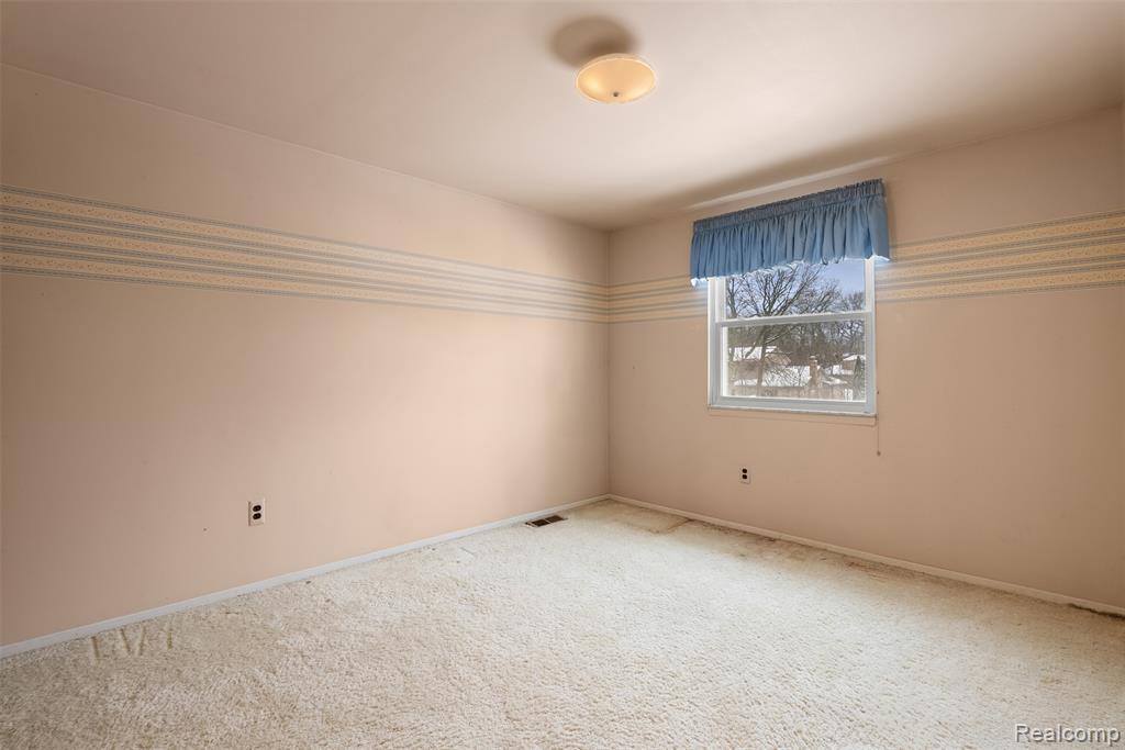 487 Pinehurst Drive, Rochester Hills, MI 48309 — Photo 23