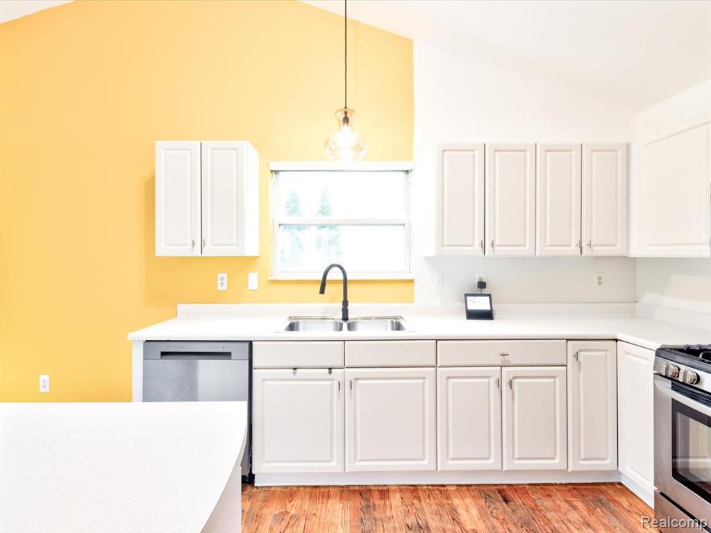 2125 S Delano Street, St. Clair, MI 48079 — Photo 11