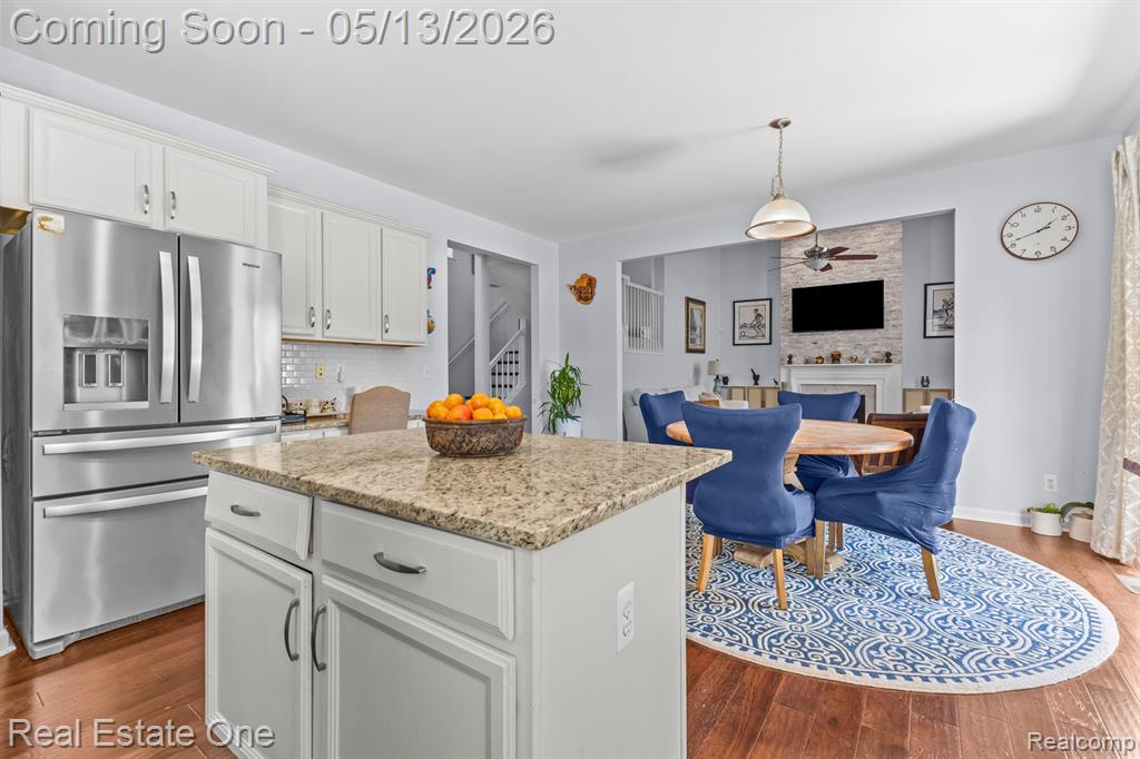 2057 Warbler Court, Commerce Twp, MI 48382 — Photo 9