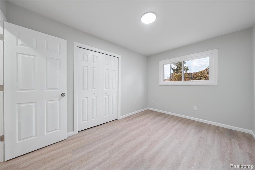 5232 Dickson Drive, Sterling Heights, MI 48310 — Photo 23