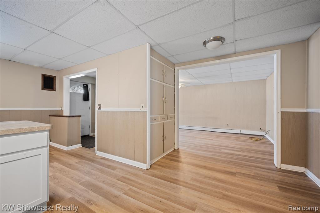 1125 E Commerce Street, Milford, MI 48381 — Photo 11