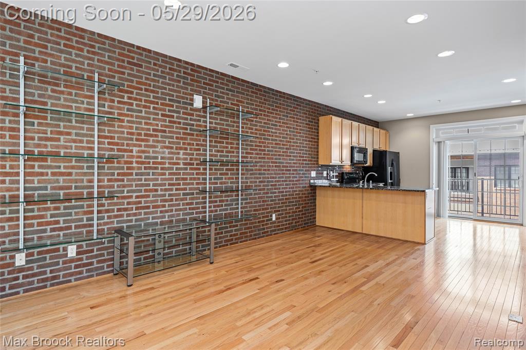 420 Lewis Court, Birmingham, MI 48009 — Photo 11