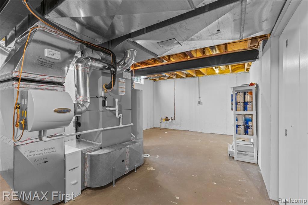 48241 Century Drive, Macomb, MI 48044 — Photo 49
