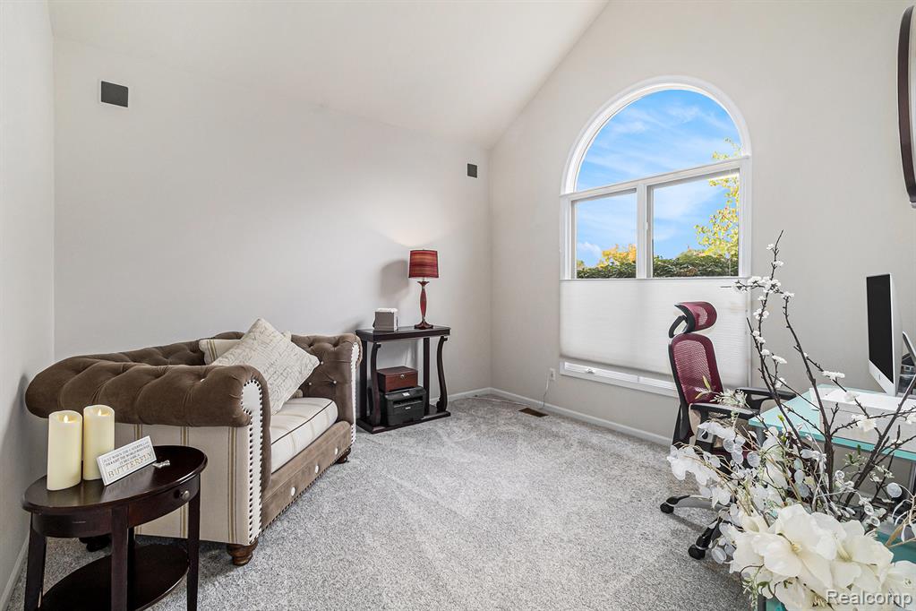6847 Oakhurst Ridge Road, Clarkston, MI 48348 — Photo 15