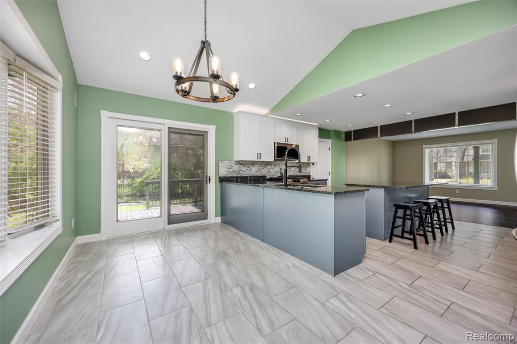 3600 Woodview Avenue, West Bloomfield, MI 48324 — Photo 14