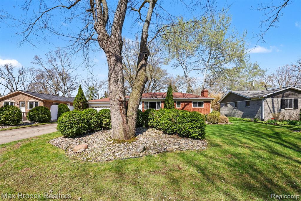 33711 Schneider Road, Chesterfield, MI 48047 — Photo 26