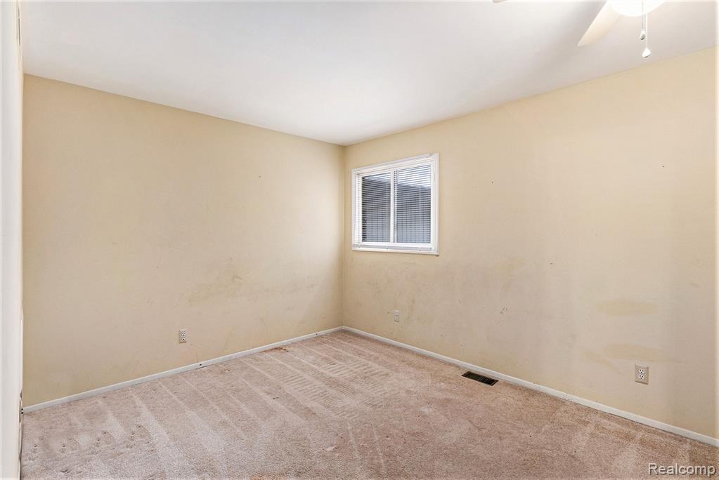 4659 Laurel Club Circle, 12, West Bloomfield, MI 48323 — Photo 10