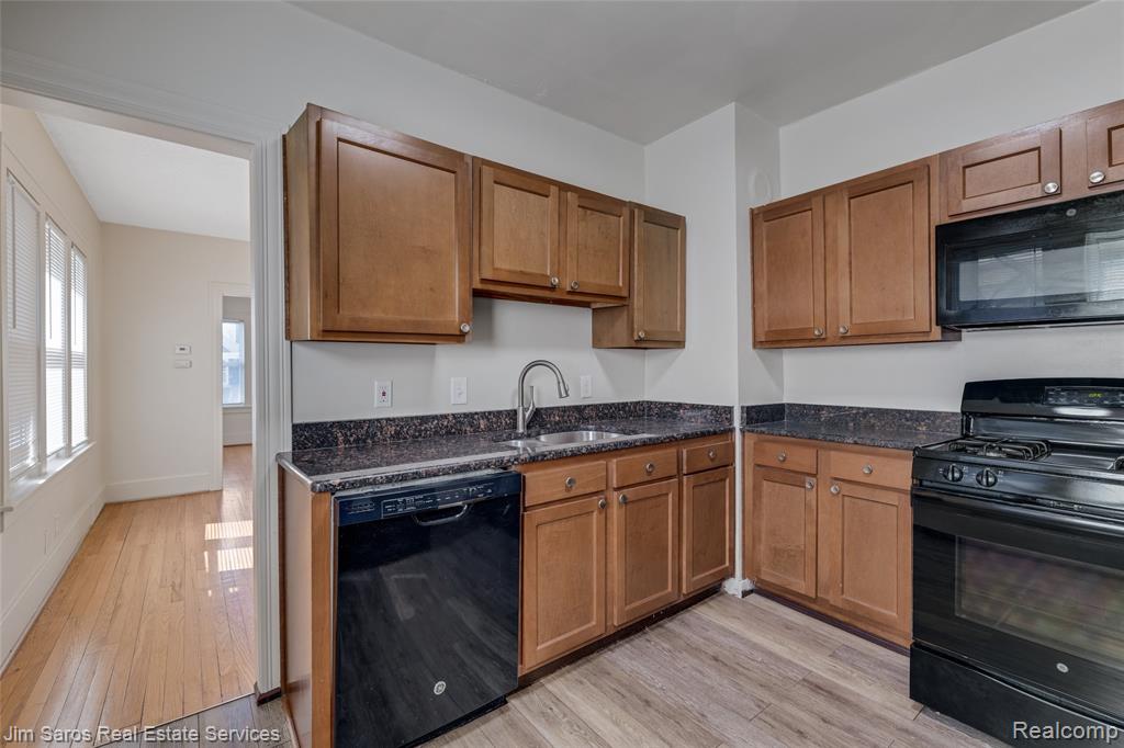 926-928 NOTTINGHAM, Grosse Pointe Park, MI 48230 — Photo 38