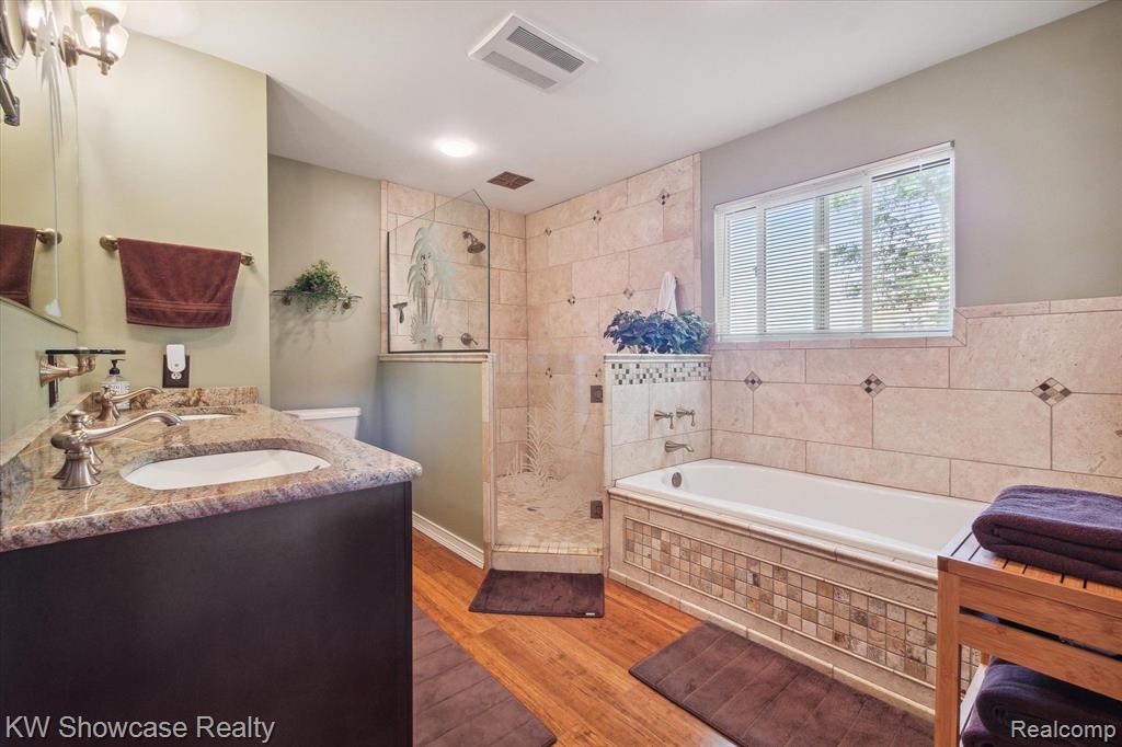4020 Watuga Street, Commerce Twp, MI 48390 — Photo 19