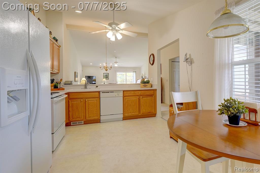 1875 N Kenwyck Drive, Ypsilanti, MI 48198 — Photo 16