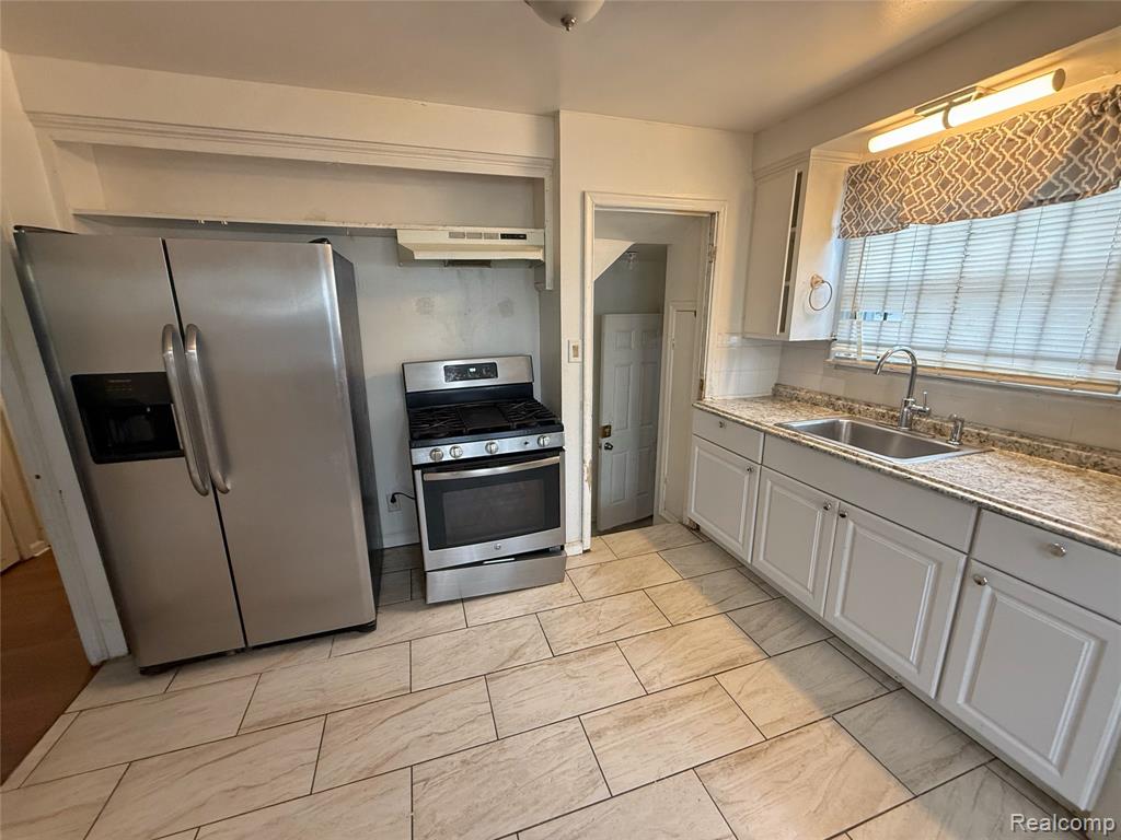 9030 Plainview Avenue, Detroit, MI 48228 — Photo 4