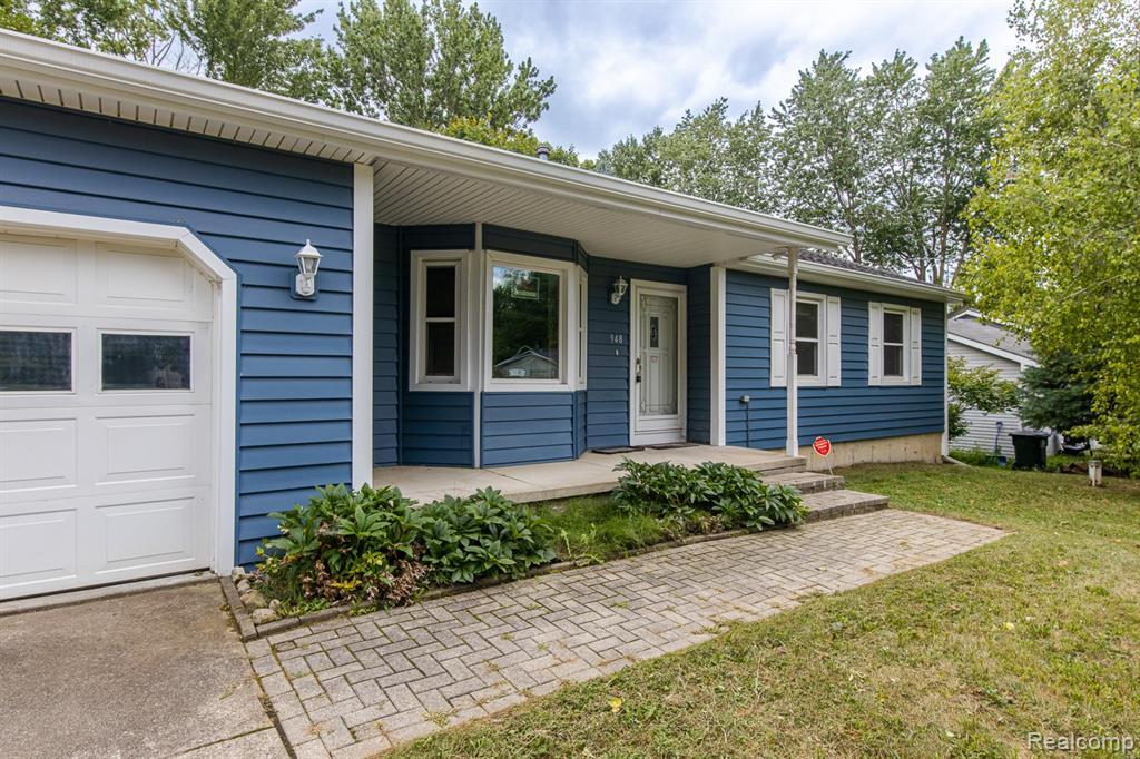948 McClellan Street, Lake Orion, MI 48362 — Photo 3