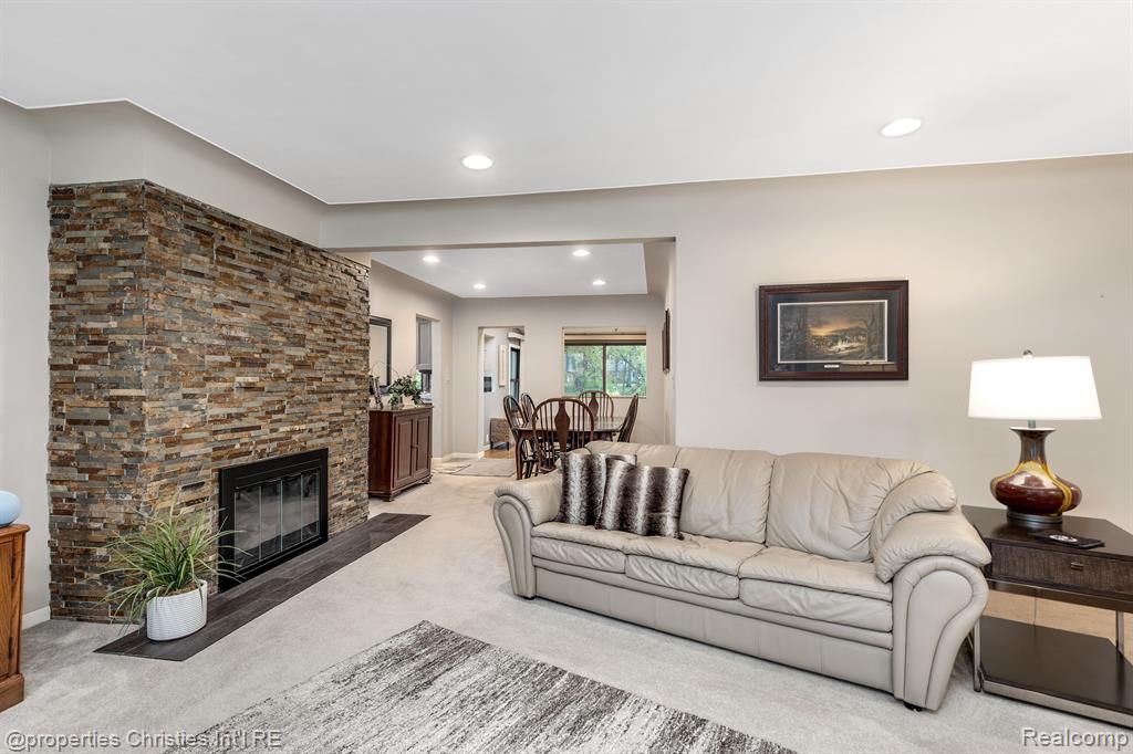 708 MOUNT VERNON Boulevard, Royal Oak, MI 48073 — Photo 26