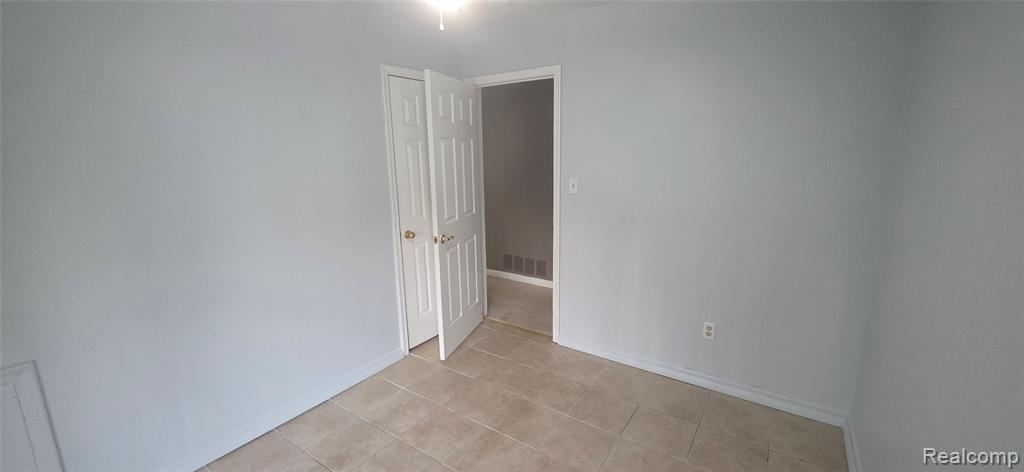 6419 Sunset Street, Garden City, MI — Photo 20