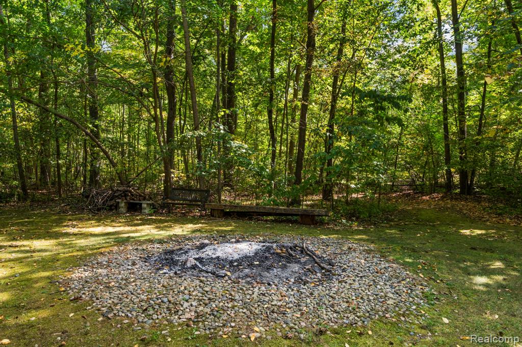 9438 Appleview Court, Brighton, MI 48116 — Photo 50