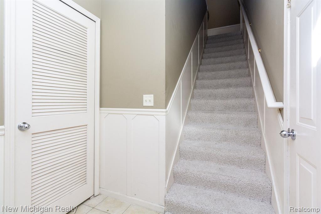1908 CEDAR VALLEY Drive, Canton, MI 48188 — Photo 7