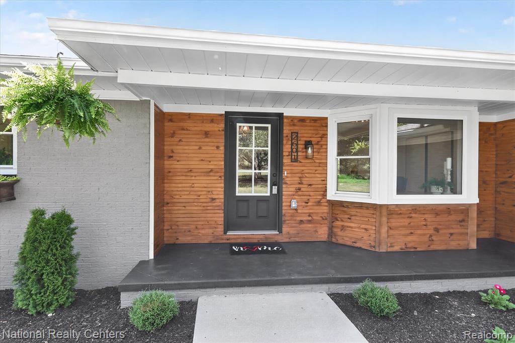 2601 Westwind Drive, Highland, MI — Photo 3
