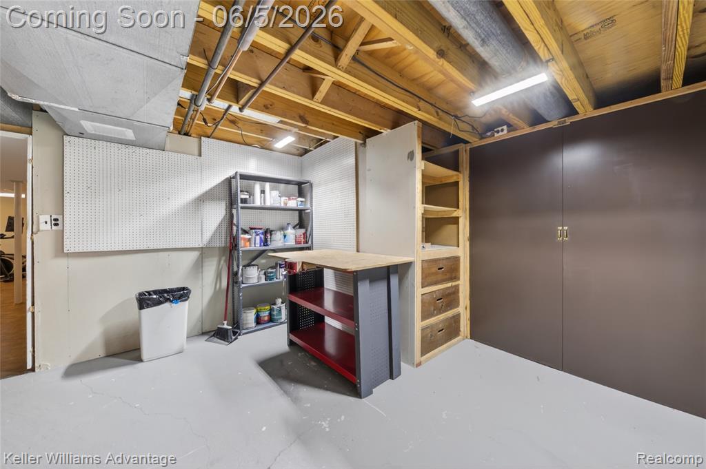 46037 Gainsborough Drive, Canton, MI 48187 — Photo 45