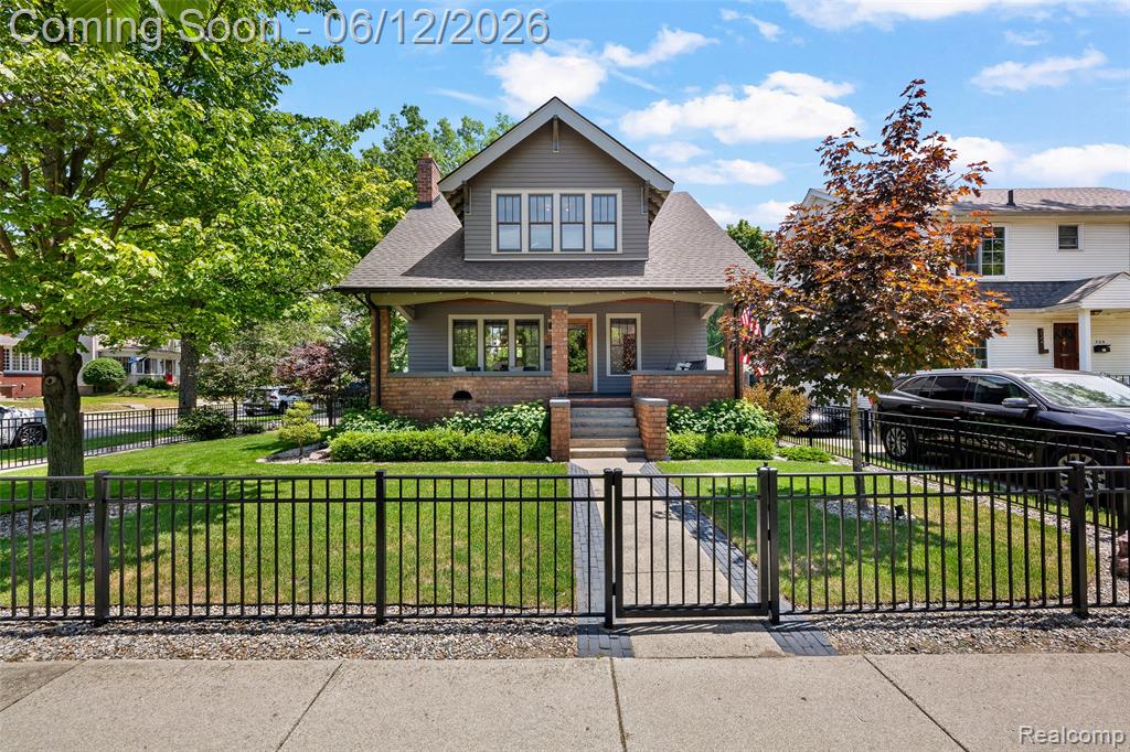 728 N Washington Avenue, Royal Oak, MI 48067 — front exterior