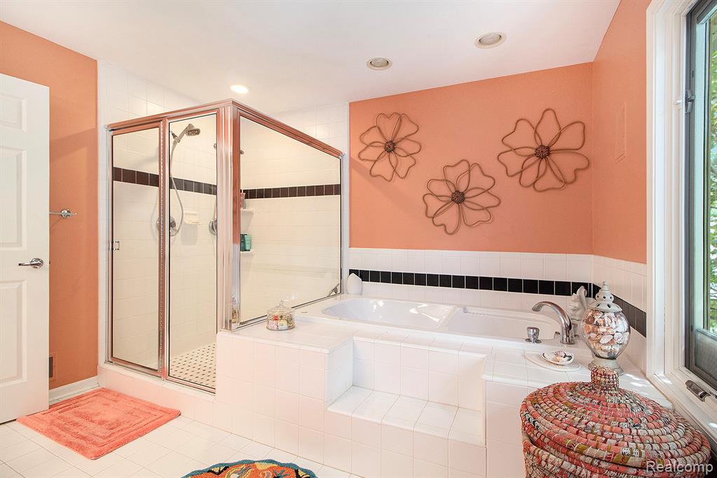 4973 Parview Drive, Clarkston, MI — Photo 32