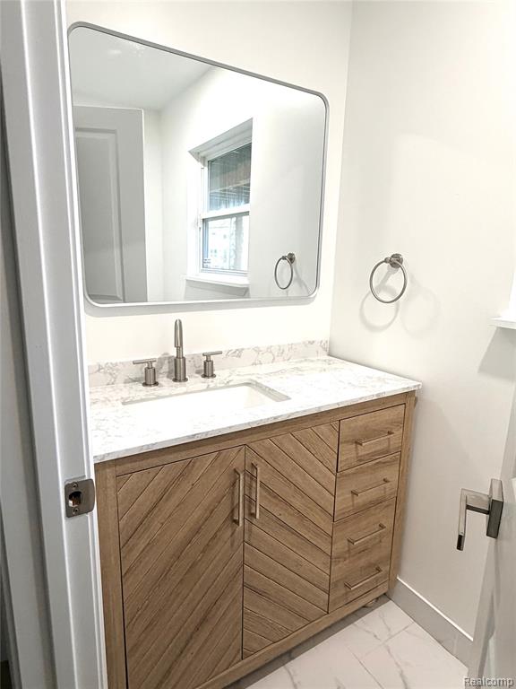 845 Canter Lane, Auburn Hills, MI 48326 — Photo 3