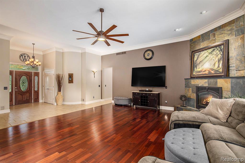 8670 Country Manor Drive, Bruce, MI 48065 — Photo 4