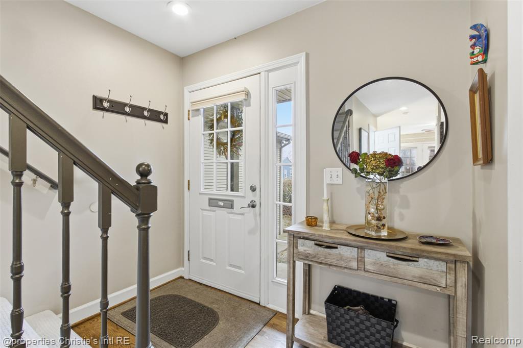 519 E Breckenridge Street, Ferndale, MI 48220 — Photo 3