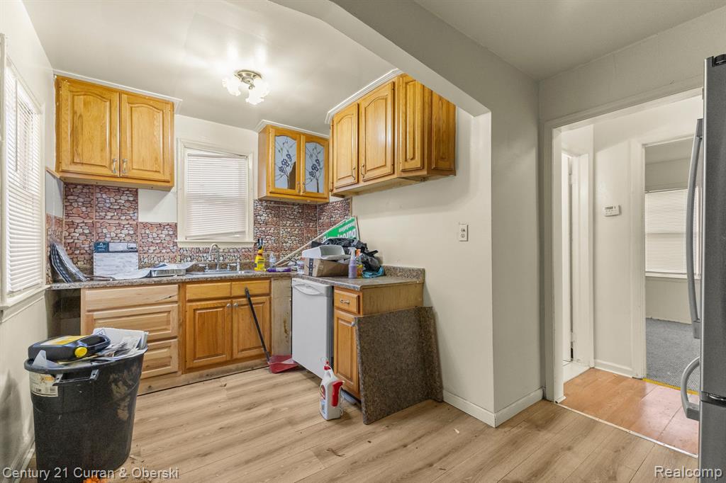 7285 Mansfield Street, Detroit, MI 48228 — Photo 11