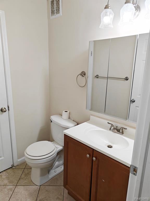 472 ROBBE Avenue, Belleville, MI 48111 — Photo 14
