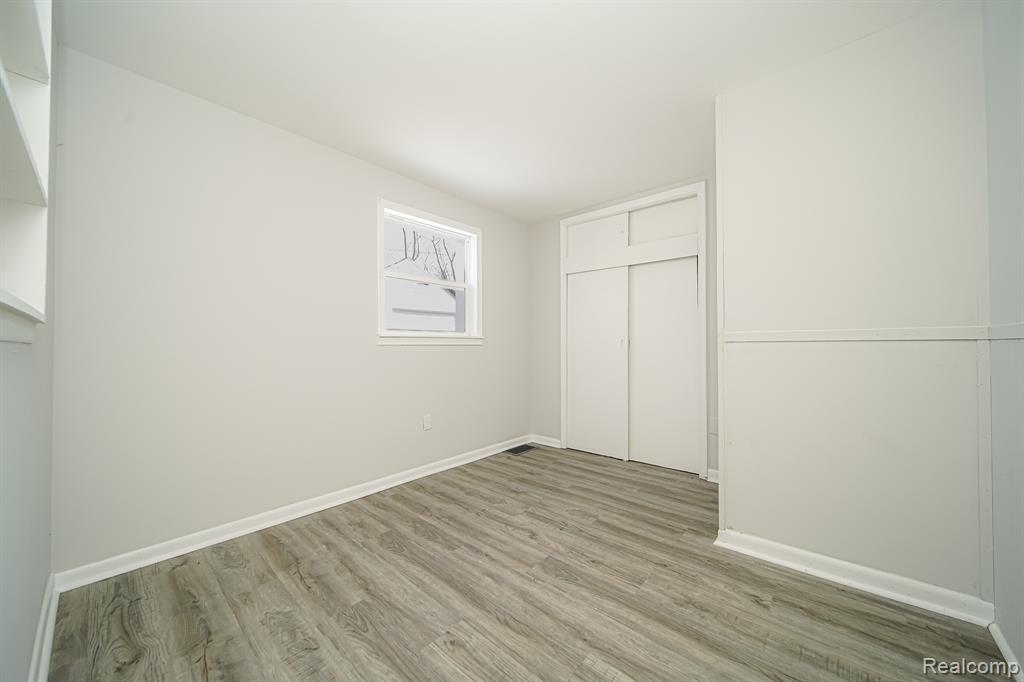 967 KEITH Street, Oxford, MI 48371 — Photo 37