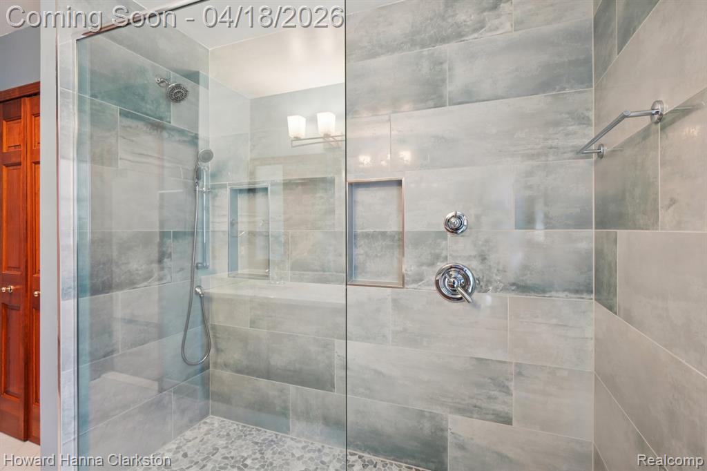 8063 Fawn Valley Drive, Clarkston, MI 48348 — Photo 25