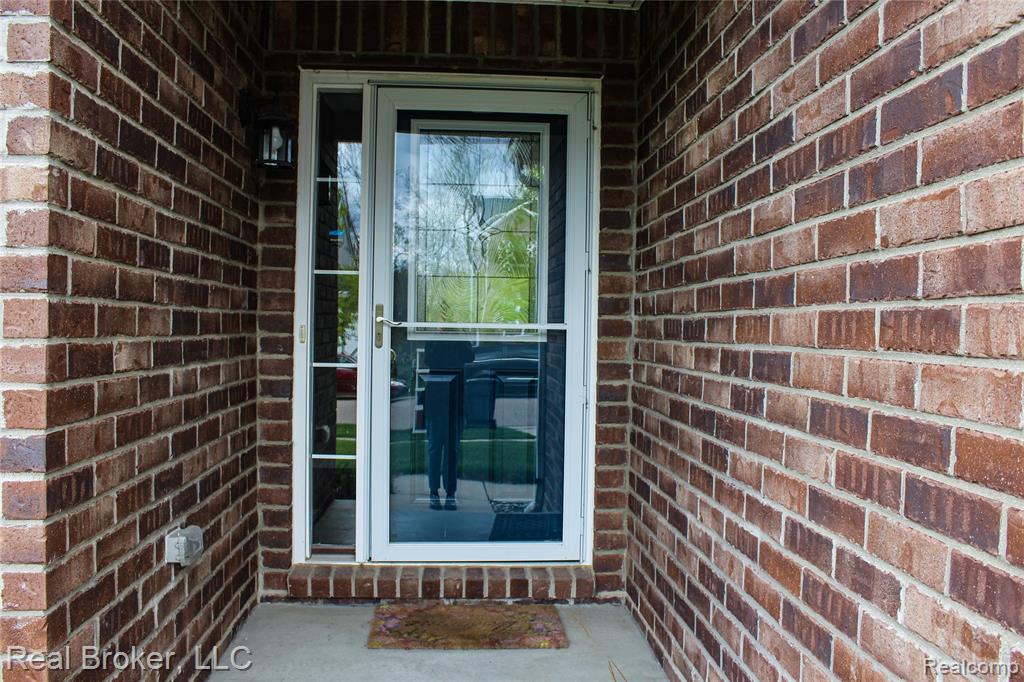 1313 Secretariat Way, Howell, MI 48843 — Photo 3