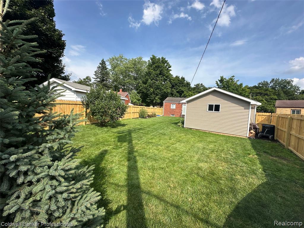 661 Lincoln Street, Lapeer, MI 48446 — Photo 34