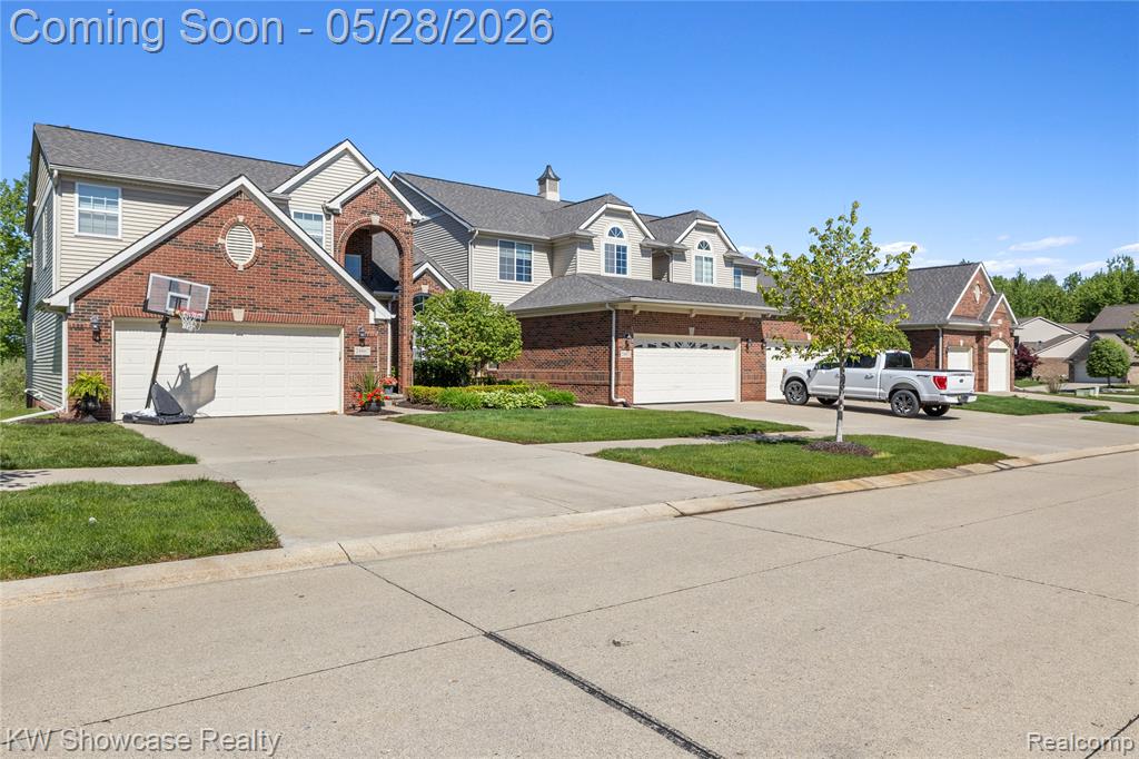 24871 Valleywood Drive, 47, South Lyon, MI 48178 — Photo 30